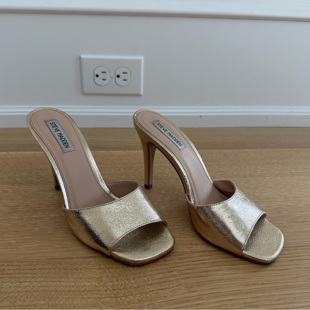 Steve Madden Gold Metallic Heels